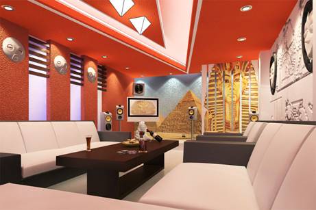 Phòng karaoke VIP đỏ-trắng, sofa trắng, tranh pharaoh và hệ âm thanh